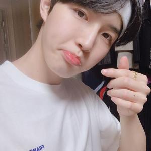 韩国艺人金在焕的instagram Jaehwan0527 Instagram网页版ins官网